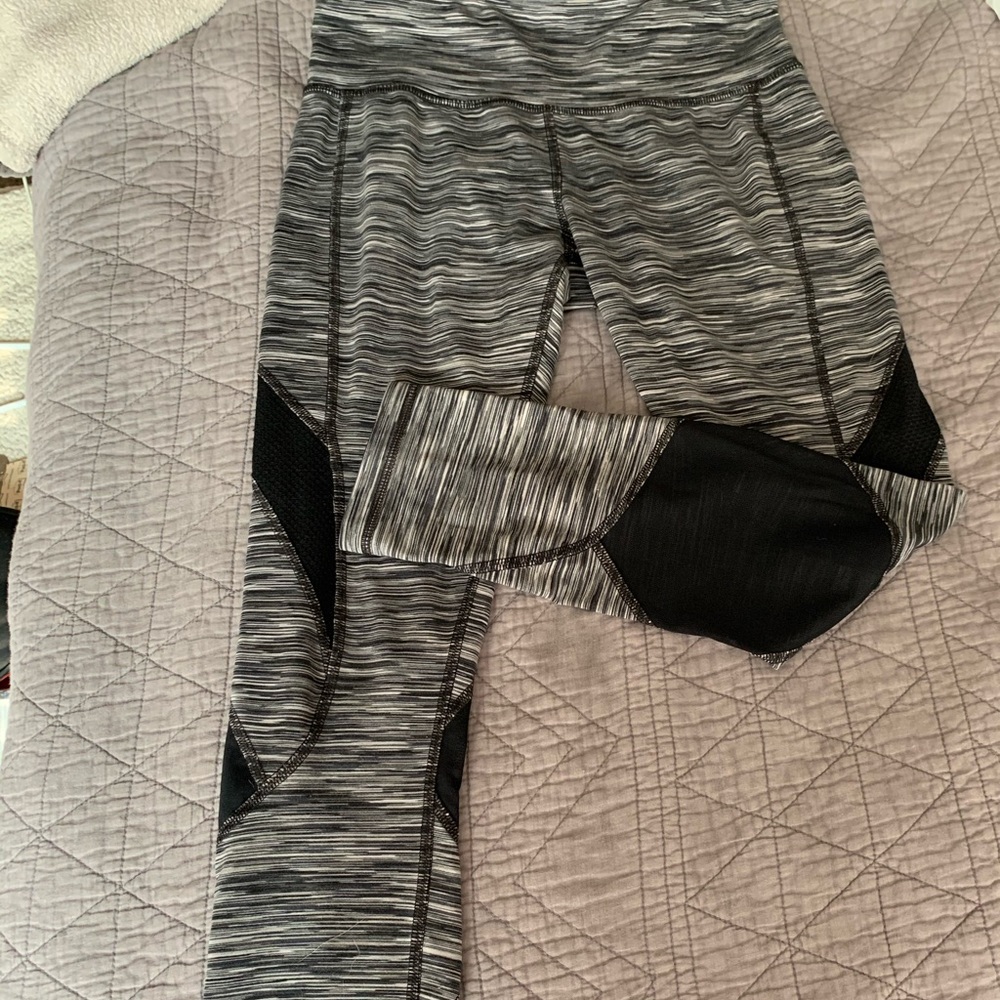 High waisted crop leggings